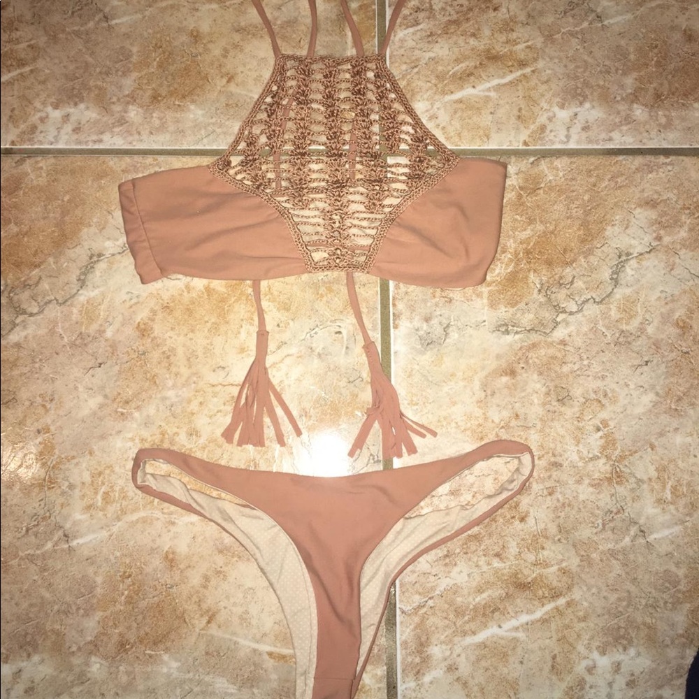 Acacia size small